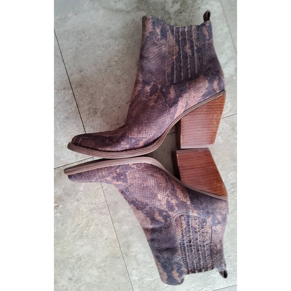 Madden Girl brown faux snakeskin ankle boots w elastic venting & block heels